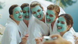 Wellness mit den Mädels - Beauty-Anwendungen Wellness & Beauty mit den Freundinnen im Urlaub