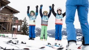 Skikurs im exklusiven Kinderskigelände Skikurs im exklusiven Kinderskigelände