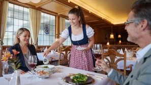 Schüle's Gesundheitsresort & Spa – Allgäu | Bayern - Restaurant Abendessen im Restaurant - Schüle's Gesundheitsresort & Spa – Allgäu | Bayern