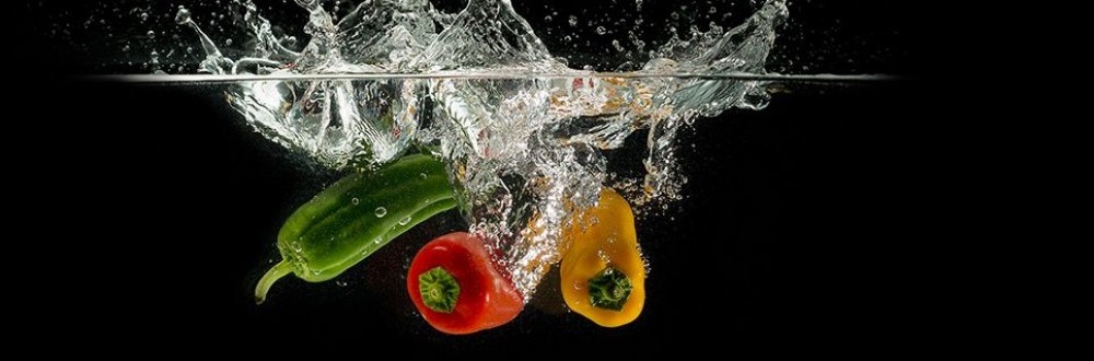 Paprika: A vitamin-rich vegetable Green, red and yellow peppers - Rich in vitamins & healthy