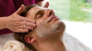 Wellness for men facial massage Facial massage for men on wellness holidays