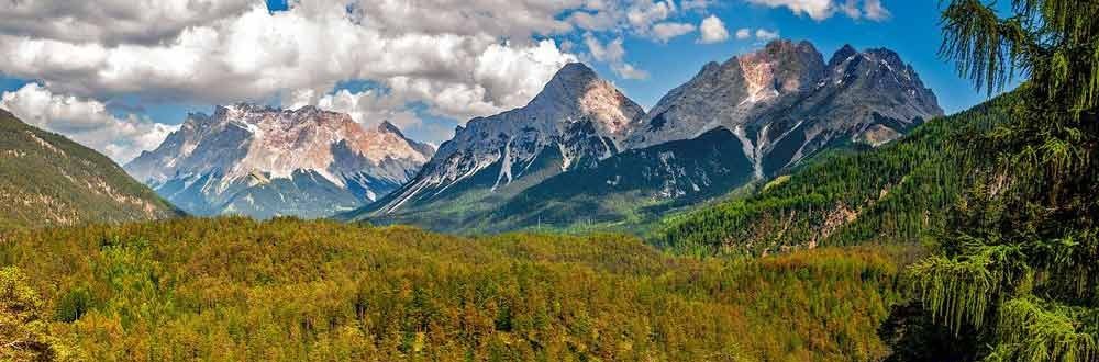 Wellness holidays in Austria Erholung & Heilung mit Blick auf die Alpen in Österreich