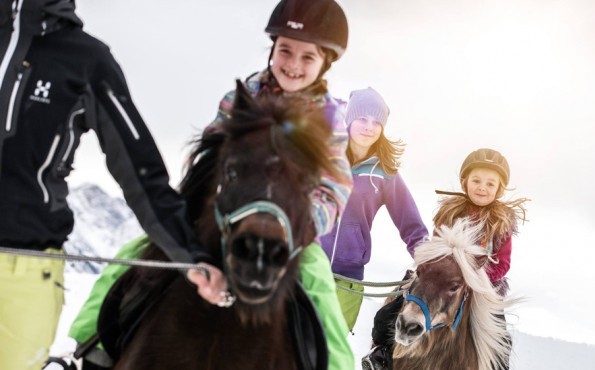 Aktiv und fit – Reiten im Wellnessurlaub - Familien- und Wellnesshotel Allgäuer Berghof Aktiv und fit – Reiten im Wellnessurlaub - Familien- und Wellnesshotel Allgäuer Berghof